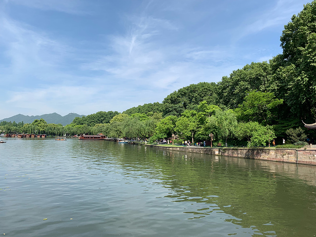 西湖什么季节去最好 杭州西湖什么季节去最好