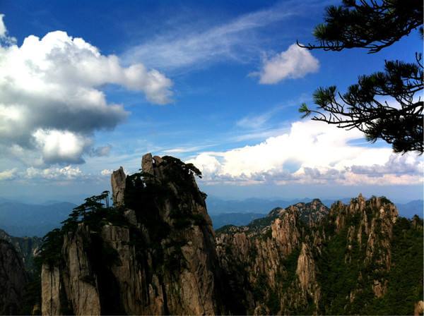 飞红滴翠记黄山 飞红滴翠记黄山主要内容