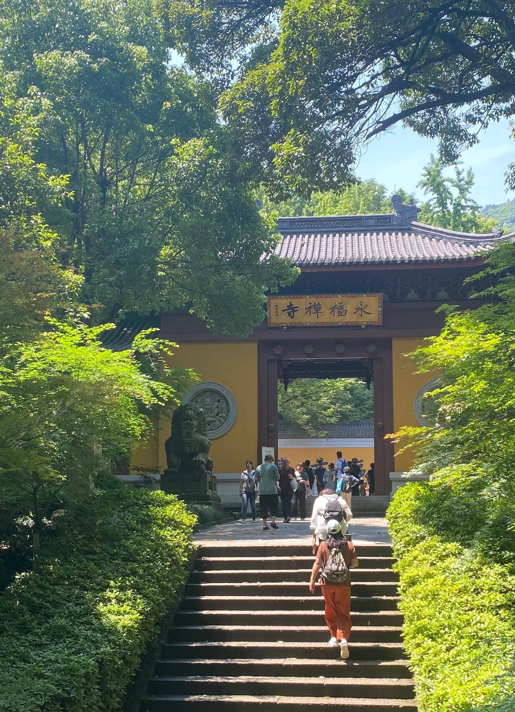 灵隐寺进香价格 灵隐寺开年头香多少钱