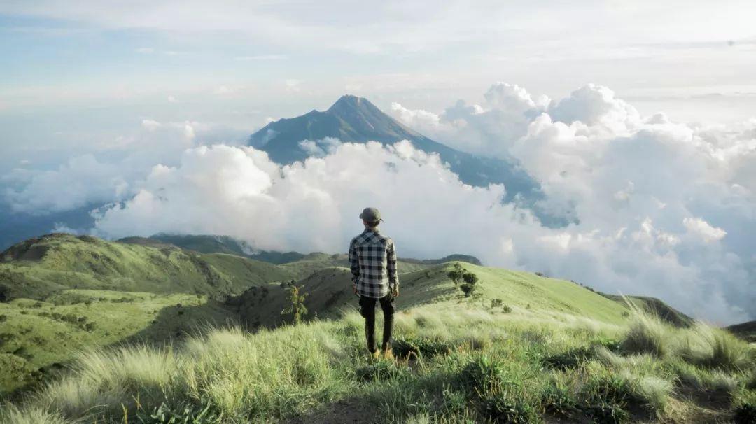 为什么喜欢一个人旅行 为什么喜欢一个人旅行英语作文